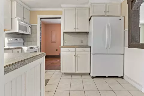 8 Gorham St, Rehoboth, MA 02769 photo 6