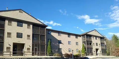 10 Village Ln #23, Tyngsborough, MA 01879