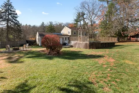 Exterior - 2 Silvermine Rd, Boxford, MA 01921 photo 9 of 12