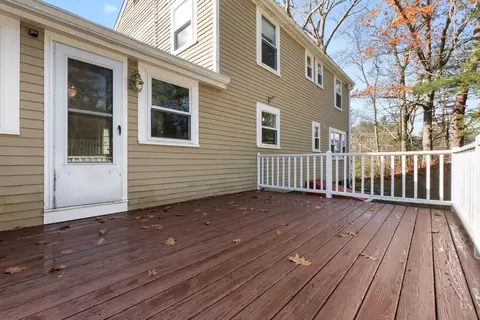 Exterior - 2 Silvermine Rd, Boxford, MA 01921 photo 10 of 12