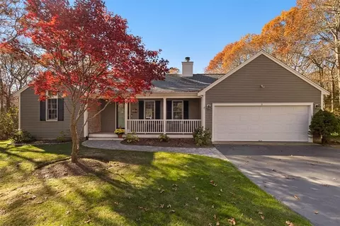 9 Capn Jacs Rd, Barnstable, MA 02632