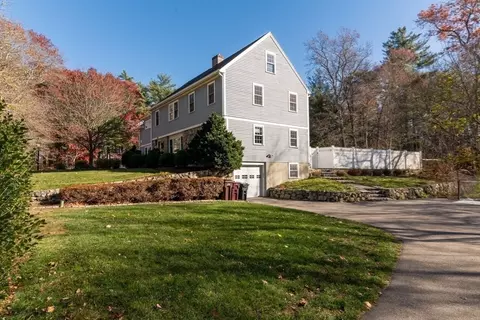 Exterior - 100 Cushing St, Hingham, MA 02043 photo 7 of 8