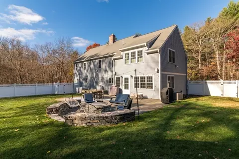 Exterior - 100 Cushing St, Hingham, MA 02043 photo 2 of 8