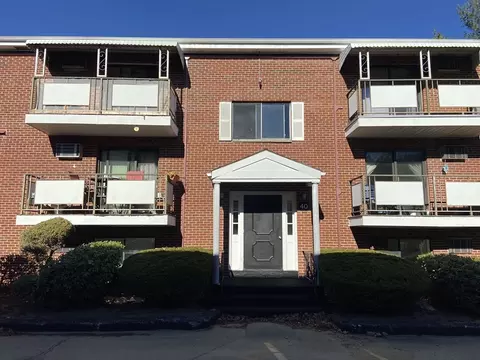 40 Colonial Dr #3, Andover, MA 01810