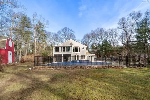 174 Reed St, Hanson, MA 02341