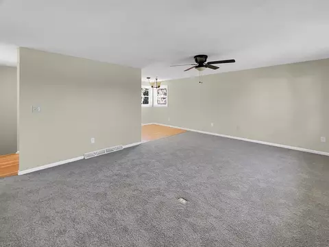 24 Roberta Rd, Blackstone, MA 01504 photo 9