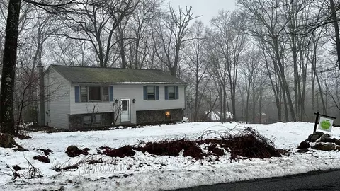 10 Ainsworth Hill Rd, Wales, MA 01081