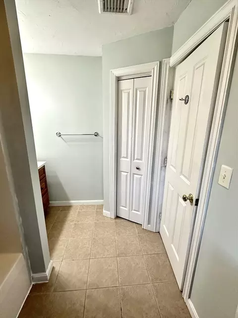 14 Enid St, Worcester, MA 01604 photo 21