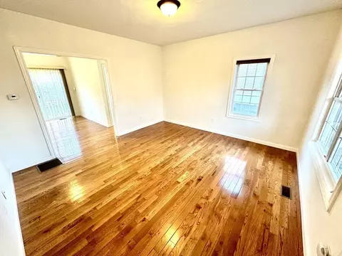 14 Enid St, Worcester, MA 01604 photo 6