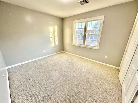 14 Enid St, Worcester, MA 01604 photo 23