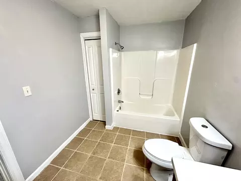 14 Enid St, Worcester, MA 01604 photo 27