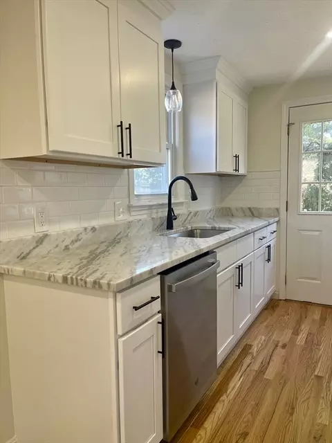 4 Gull Ln, Wareham, MA 02571 photo 8