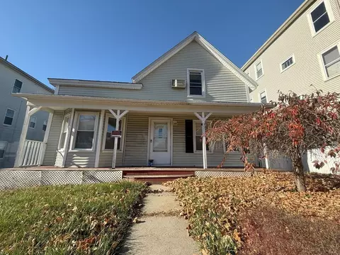 37 Plantation St, Worcester, MA 01604