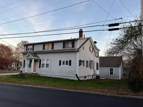 313 Dennison Dr, Southbridge, MA 01550