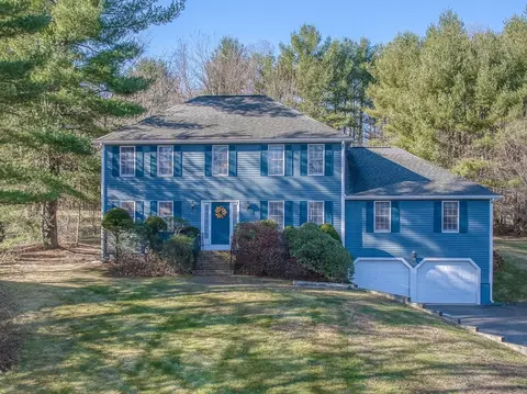 27 Glenridge Dr, Bedford, MA 01730