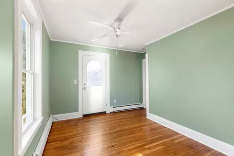 24 Taylor St #2, Gloucester, MA 01930 photo 16