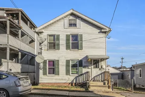 208 Connors St, Gardner, MA 01440