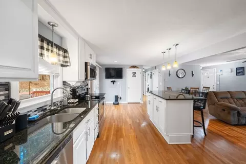 103 Maple St, Spencer, MA 01562 photo 9