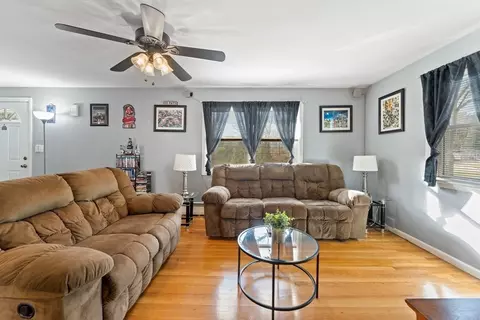 103 Maple St, Spencer, MA 01562 photo 3