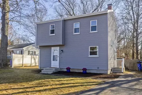 83 Hazen St, Springfield, MA 01119