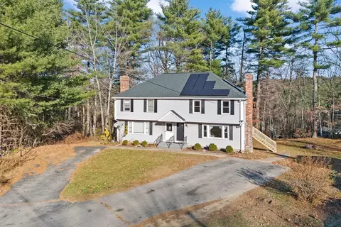 11 Blueberry Rd # R, Derry, NH 03038