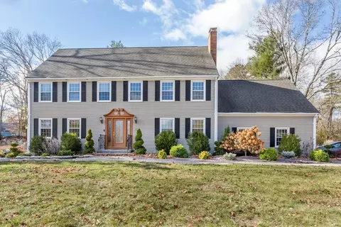 6 Fox Run Rd, Medway, MA 02053