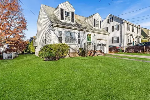 42 Jenness St, Quincy, MA 02169