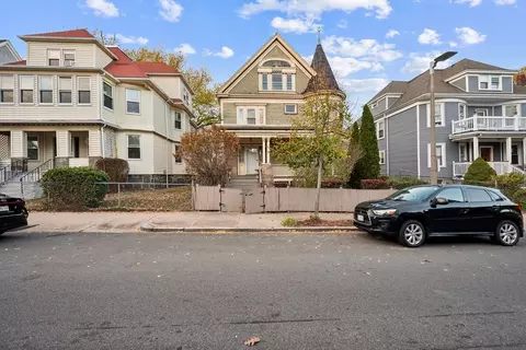 51 Tonawanda St, Boston, MA 02124