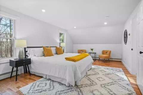 Bedroom - 152 Willow St, Acton, MA 01720 photo 6 of 8