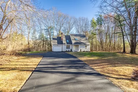 Exterior - 152 Willow St, Acton, MA 01720 photo 8 of 9