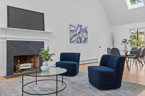 Living - 152 Willow St, Acton, MA 01720 photo 3 of 3