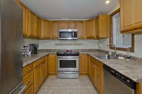 Kitchen - 17 Glenoak Dr, Springfield, MA 01129 photo 2 of 2