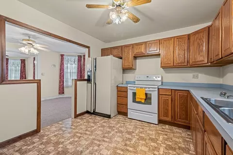 210 Tecumseh St, Fall River, MA 02721 photo 5