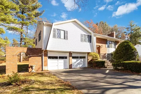 Exterior - 86 Spruce Rd, Reading, MA 01867 photo 2 of 6