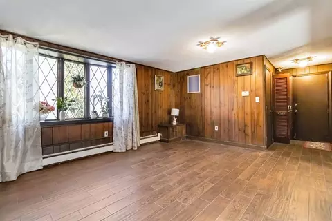 Living - 86 Spruce Rd, Reading, MA 01867 photo 1 of 7