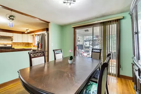Dining - 86 Spruce Rd, Reading, MA 01867 photo 1 of 3