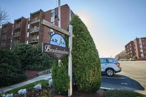 131 Franklin St #301, Stoneham, MA 02180