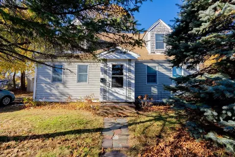 9 Liberty St, Plymouth, MA 02360