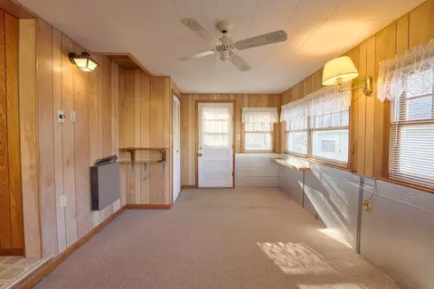 22 Chapin St, Easthampton, MA 01027 photo 6