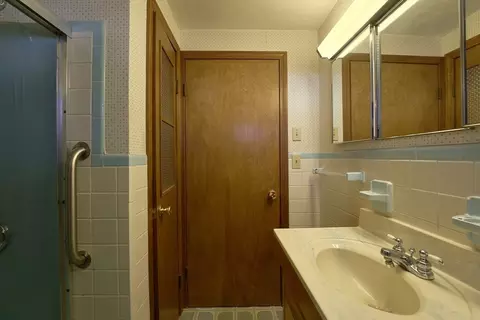 22 Chapin St, Easthampton, MA 01027 photo 21