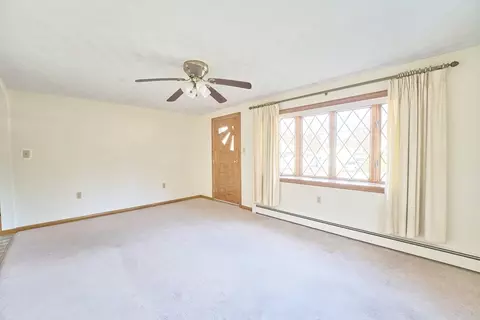 22 Chapin St, Easthampton, MA 01027 photo 12