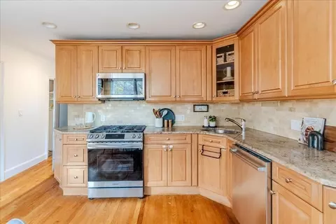 71 Colonial Dr, Dedham, MA 02026 photo 14