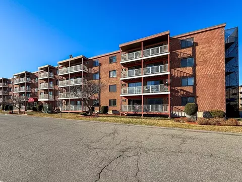 175 Ward St #40, Revere, MA 02151