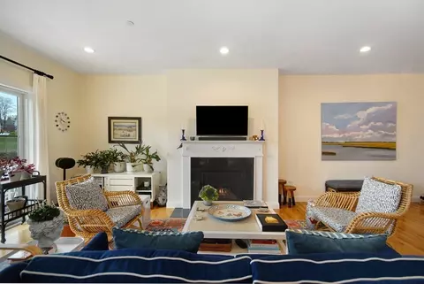 22 Blacksmith Row # B, Groton, MA 01450 photo 9