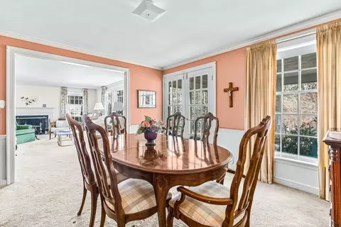 40 Radcliffe, Wellesley, MA 02482 photo 6