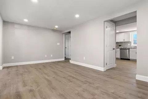 2 Murray St, Lynn, MA 01905 photo 10
