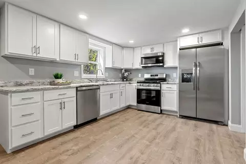 2 Murray St, Lynn, MA 01905 photo 2