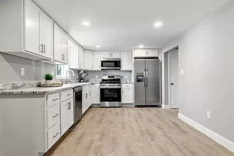2 Murray St, Lynn, MA 01905 photo 6