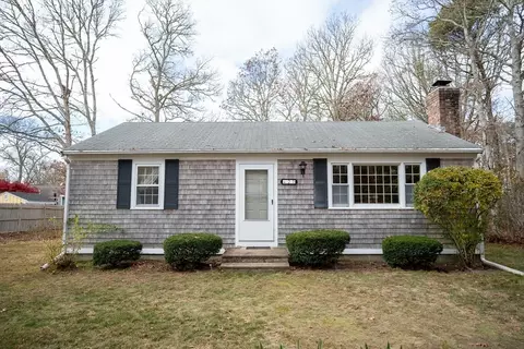 27 Frank Baker Rd, Yarmouth, MA 02664