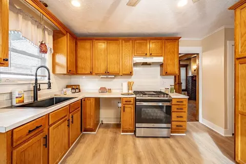 60 Sylvan St, Springfield, MA 01108 photo 19